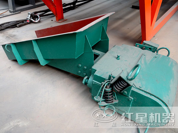 紅星電磁振動給料機(jī)是如何把材料按照規(guī)定派送的？