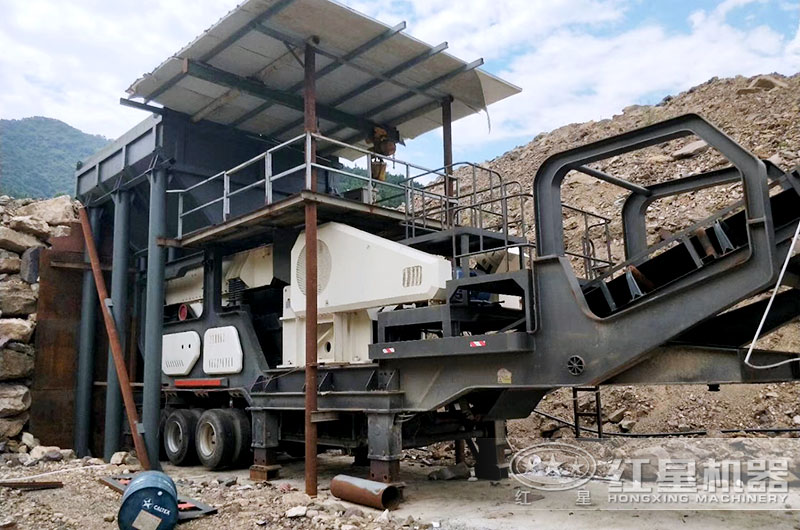 移動石料制砂機(jī)廠哪兒有？時(shí)產(chǎn)300噸可以達(dá)到嗎