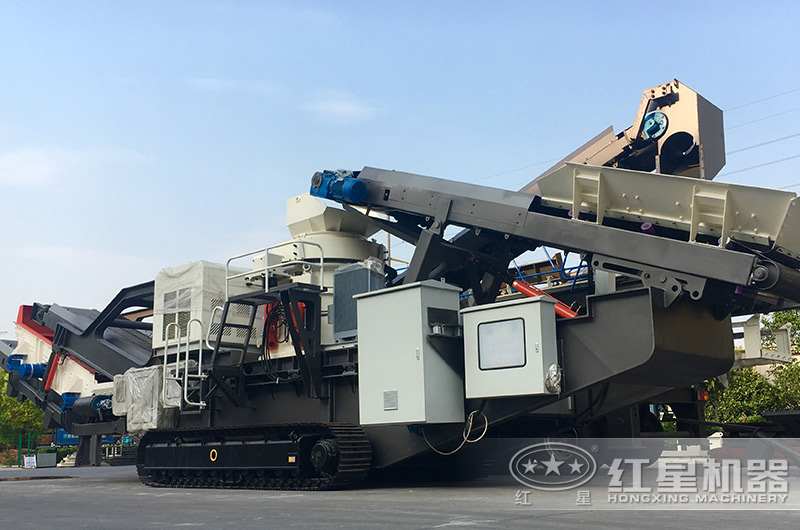靈活轉(zhuǎn)場、生產(chǎn)自由的履帶移動(dòng)破碎站