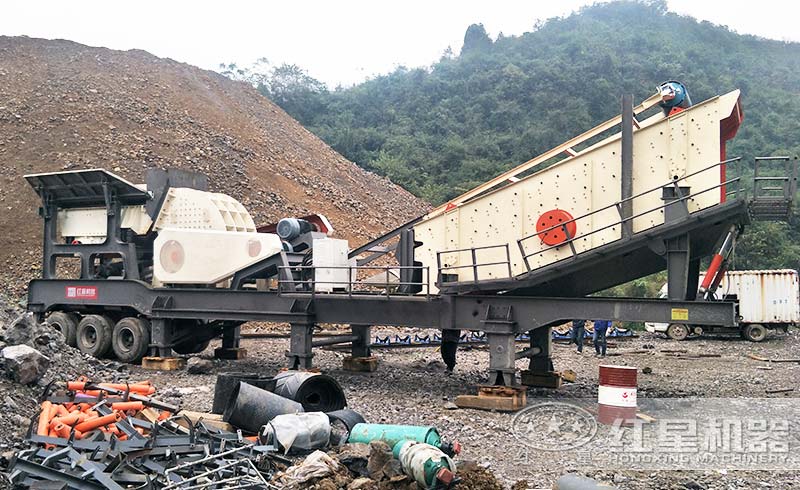 紅星移動(dòng)破碎機(jī)現(xiàn)場 紅星移動(dòng)破碎機(jī)現(xiàn)場