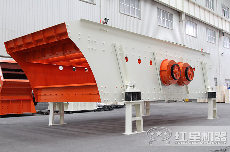 立式板錘制砂機規(guī)格、產(chǎn)量及結(jié)構(gòu)原理