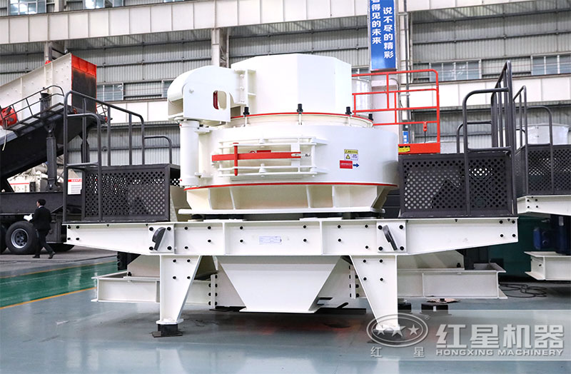 對比傳統(tǒng)制砂設(shè)備,VSI制砂機(jī)有哪些顯著優(yōu)勢？