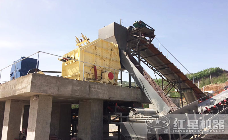 想買一臺破碎礦石的1315反擊破，多少錢？廠家給送貨嗎？