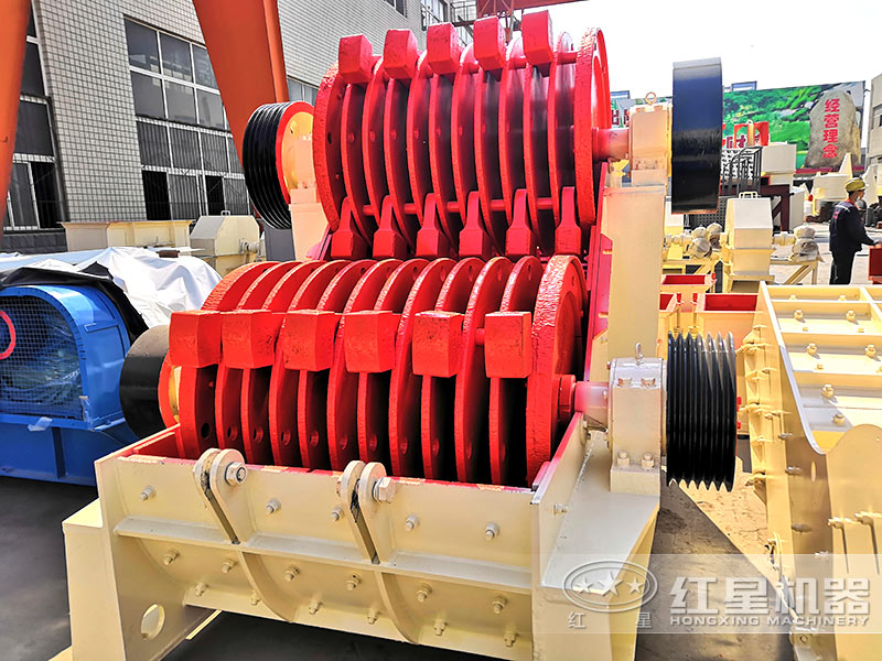 雙級(jí)破碎機(jī)上下轉(zhuǎn)子細(xì)節(jié)圖 雙級(jí)破碎機(jī)上下轉(zhuǎn)子細(xì)節(jié)圖