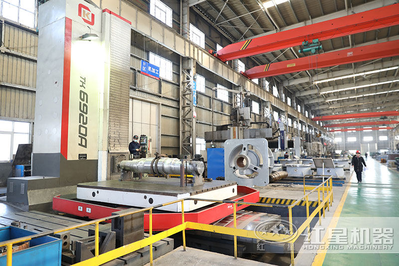 紅星機器生產(chǎn)車間，提供各種制沙洗砂設備