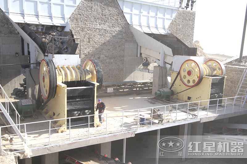 912顎式破石機(jī)產(chǎn)量是多少？一臺(tái)價(jià)格多少錢(qián)？